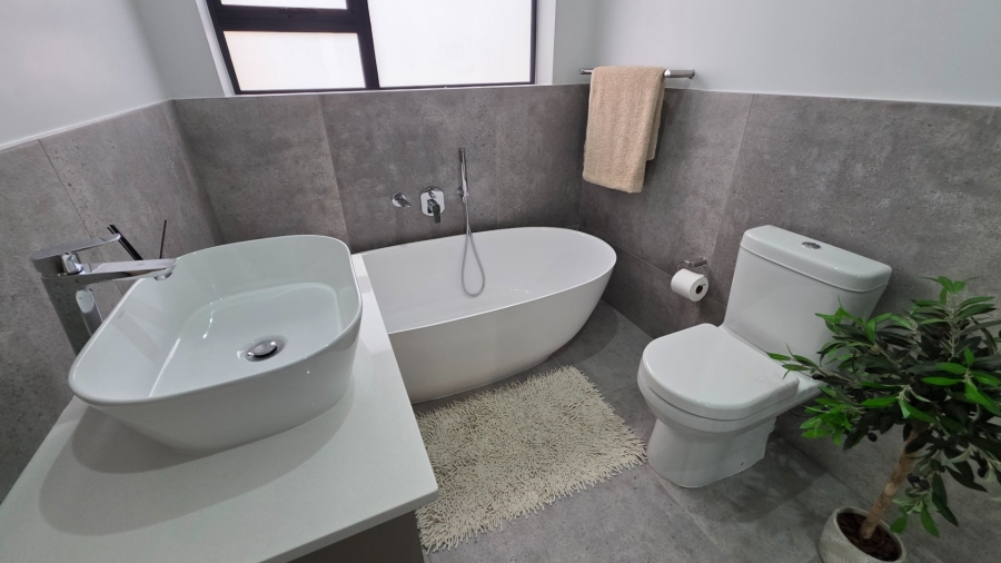 3 Bedroom Property for Sale in Dana Bay Western Cape
